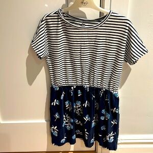 Girl’s cotton dress